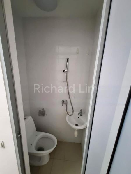 4 Bed Condo for Sale in  The Lincoln Residences - Image 6